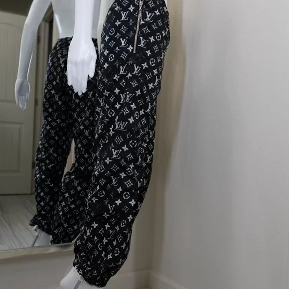 Louis Vuitton Stencil-Effect Monogram Joggers | Size US8, FR38 - Picture 4 of 16